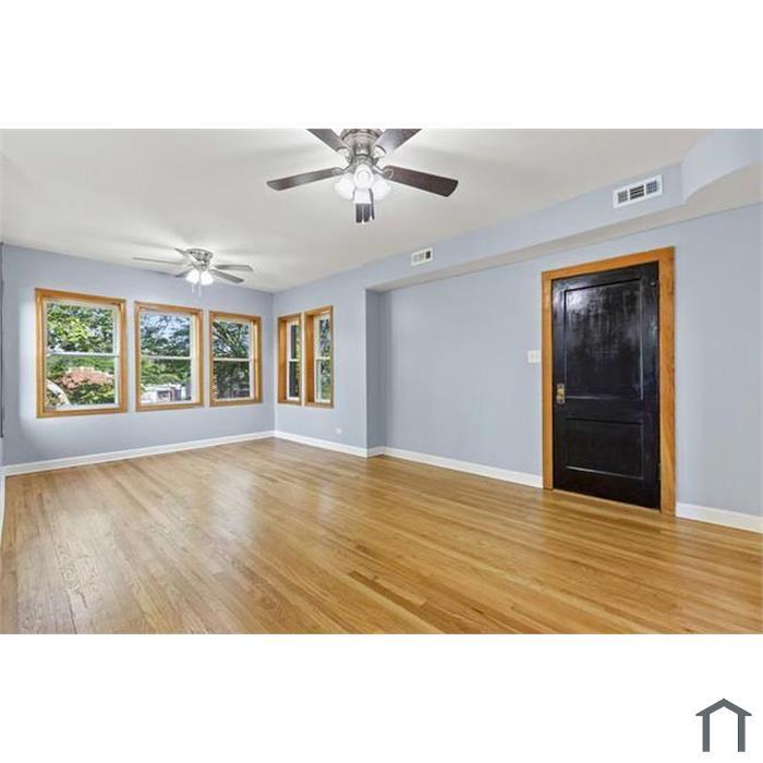 Building Photo - 5639 N Artesian Ave
