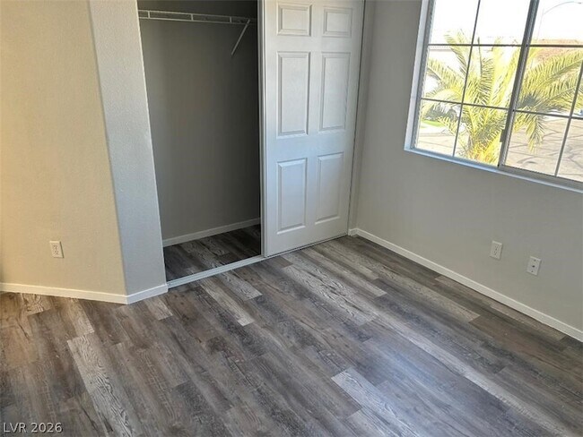 Building Photo - 8997 Ivybridge St