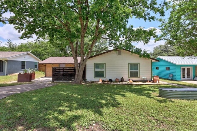 Building Photo - 4611 Lennox Dr