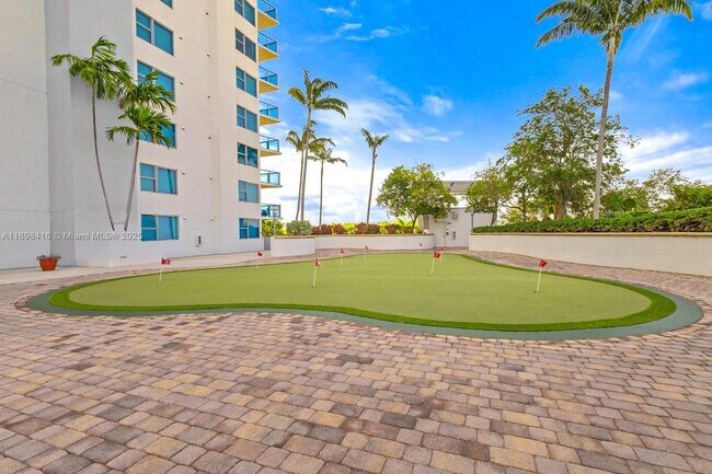 Building Photo - 2681 N Flamingo Rd