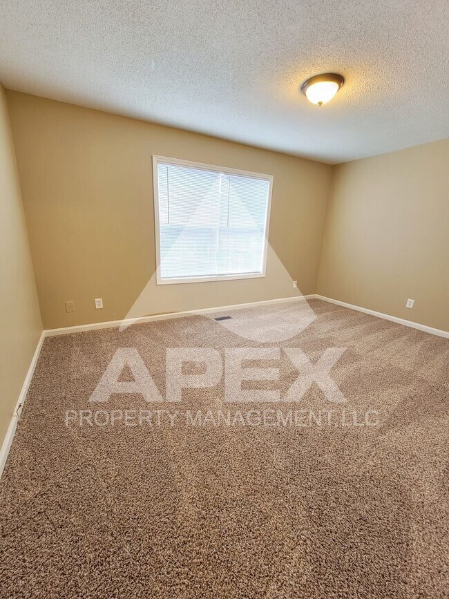 Building Photo - MOVE-IN SPECIAL, $1 RENT!! - 3 Bd | 2 Ba G...