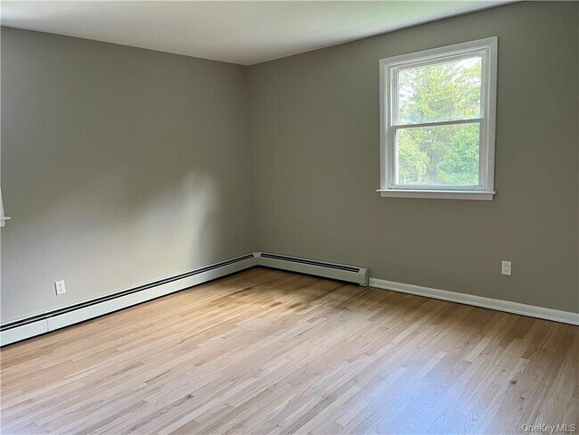 Building Photo - 46 Sunset Dr