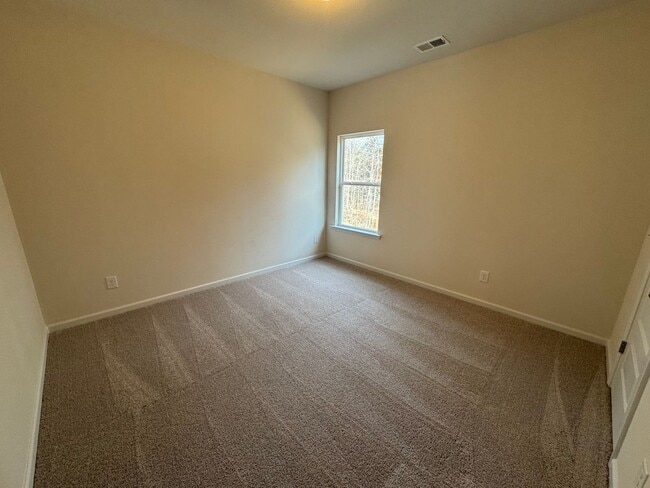 Building Photo - New 3/2.5 House in Armuchee- $1,995