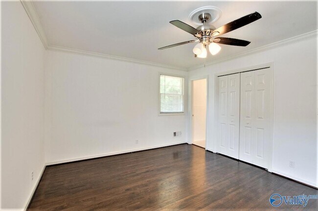 Building Photo - 5630 Woodridge St SW