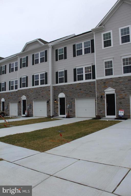 Building Photo - 102 Jonagold Dr
