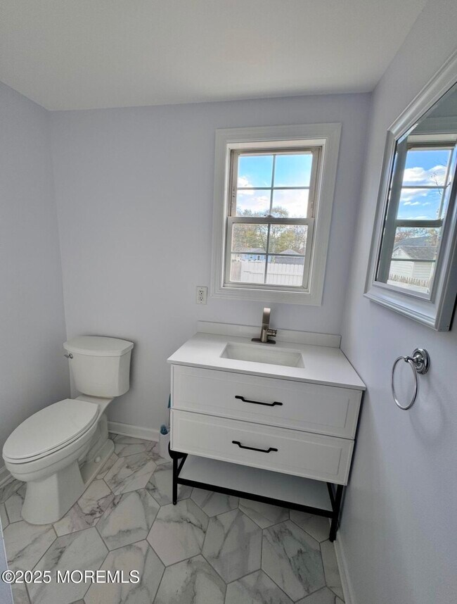 Building Photo - 83 Bayside Pkwy