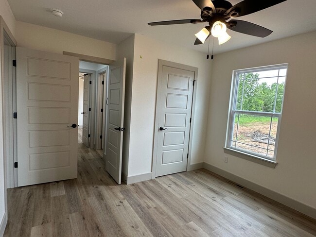 Building Photo - BRAND NEW 4 BED 3 BATH in WAYNESVILLE