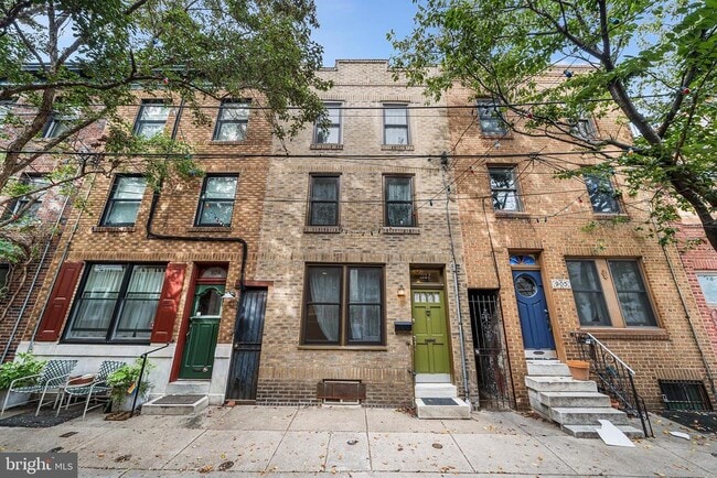 Building Photo - 907 League St