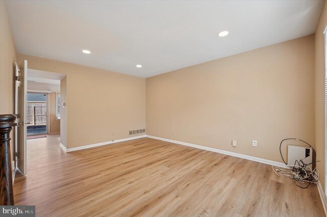 Building Photo - 138 Cheshire Dr