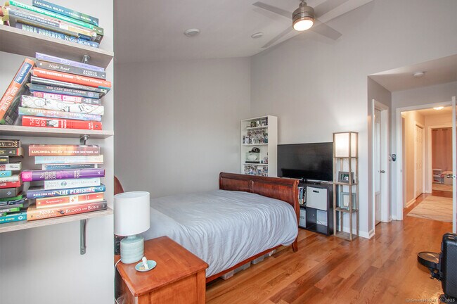 Building Photo - 39 Coram Rd