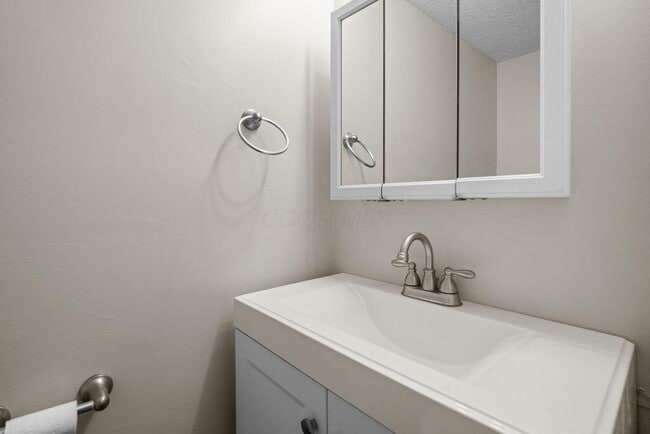 Building Photo - 7504 Stonetrail Way