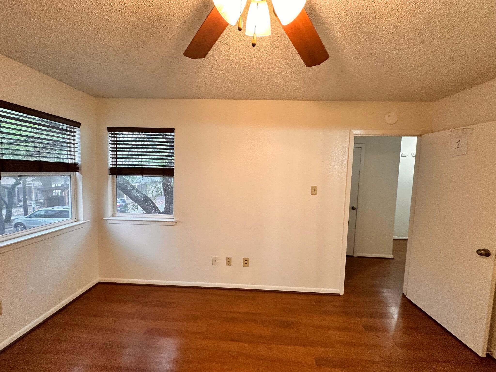 Building Photo - Room in Condo on Beauregard Cir