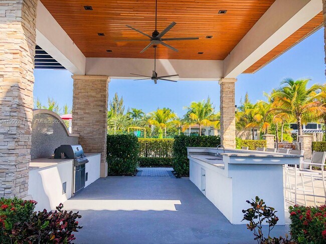 Building Photo - 8055 NW 104th Ave