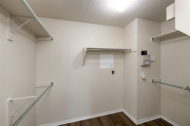 Building Photo - 206 Lakehurst Dr