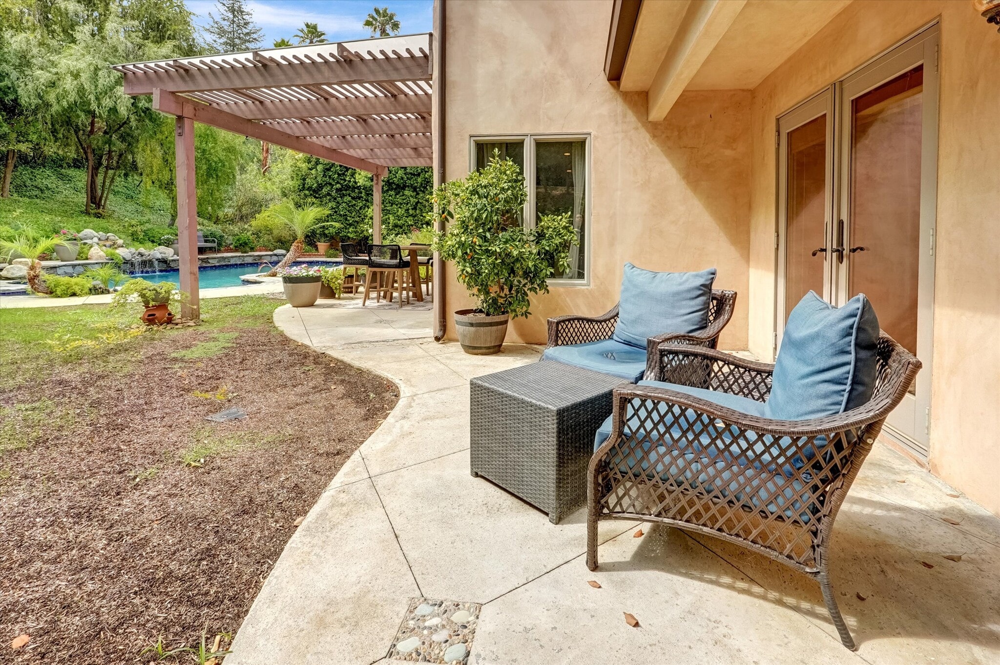 Building Photo - 4751 Topeka Dr