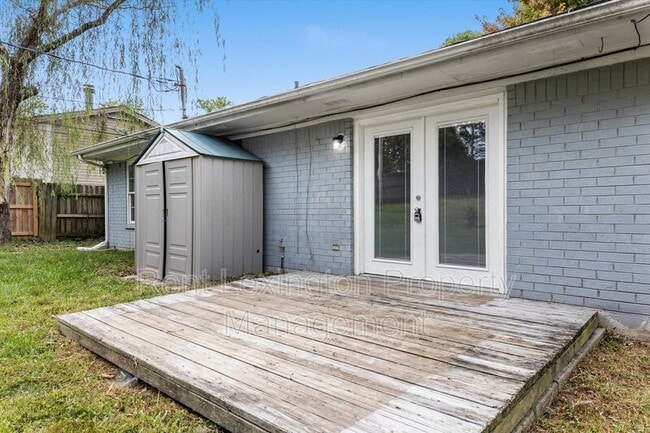 Building Photo - 3340 Featherston Dr