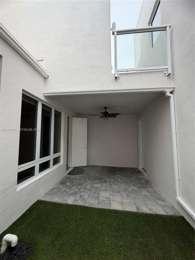 Building Photo - 6440 NW 103rd Psge