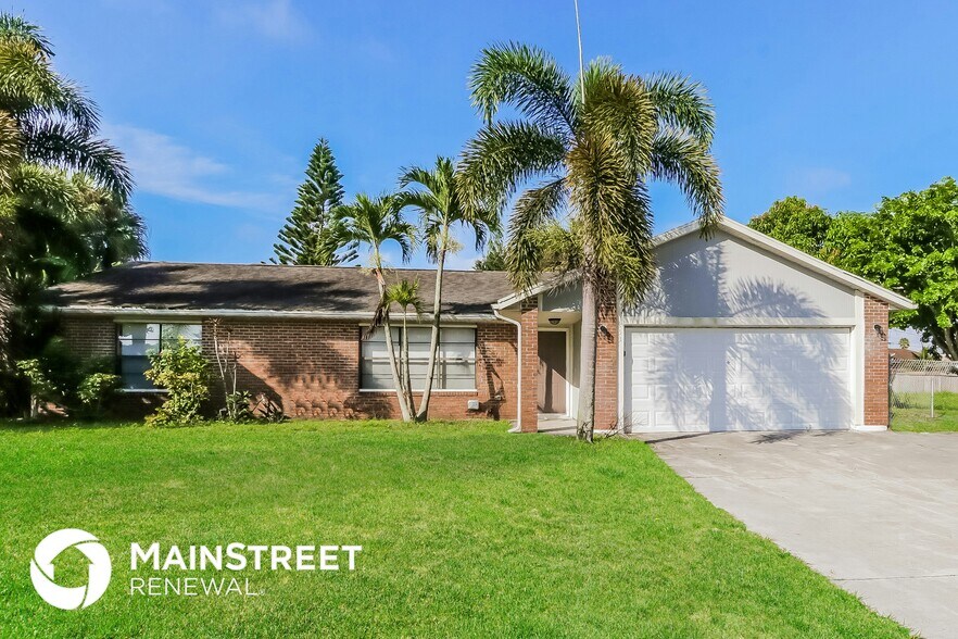 Primary Photo - 253 SW Tulip Blvd