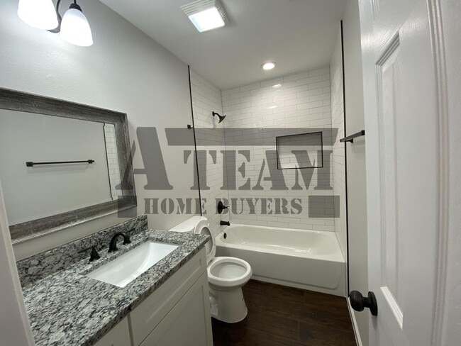 Building Photo - 4 Bedroom 2 Bathroom home for rent!