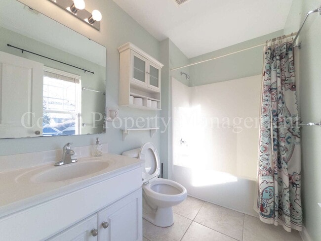 Building Photo - 120 S 9th St