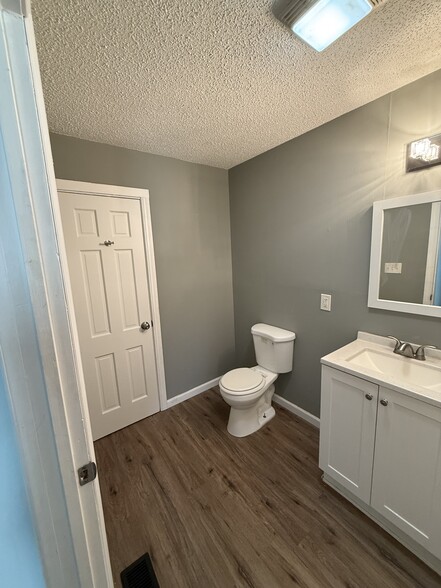 Building Photo - 3028 Toms Way