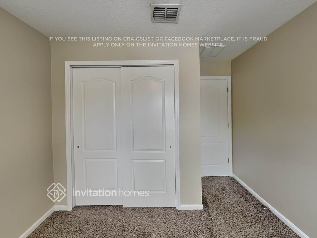 Building Photo - 530 Side Creek Ln