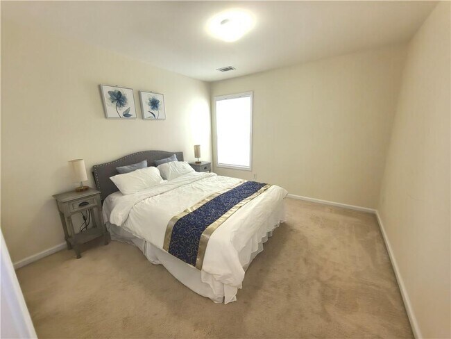 Building Photo - 3362 Briaroak Dr