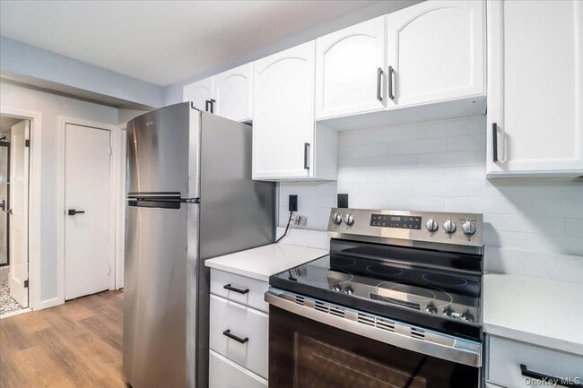 Building Photo - 615 Fox Run Ln