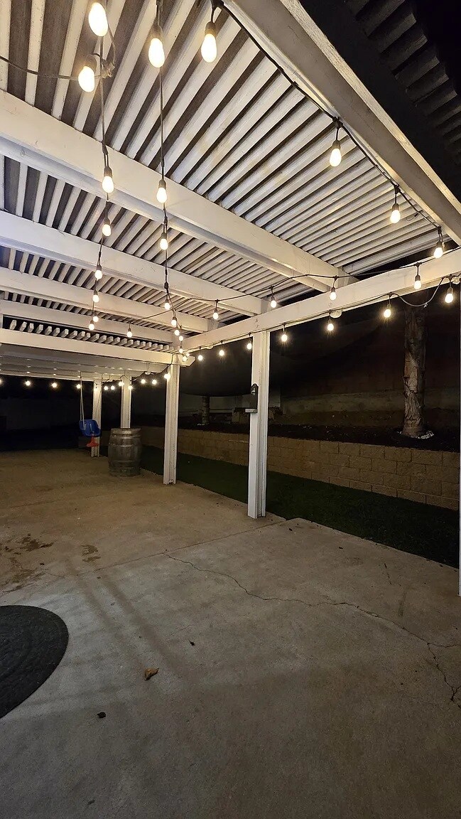 Building Photo - 10603 Bramblebush Ave