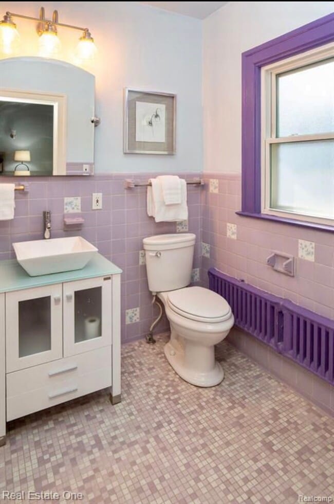 Building Photo - 2141 Seminole St