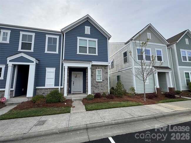 Building Photo - 335 Ladybird Ln