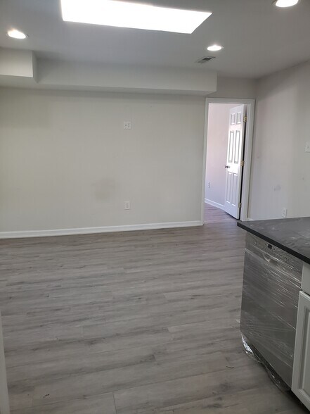 Primary Photo - 1322 N 17th St