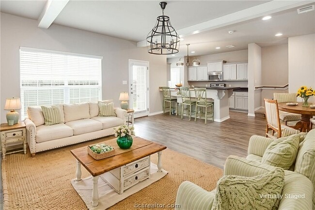 Building Photo - 3519 Summerway Dr