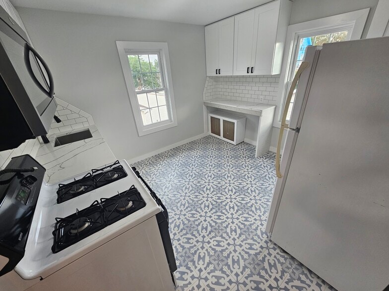 kitchen - 8 Wilson St