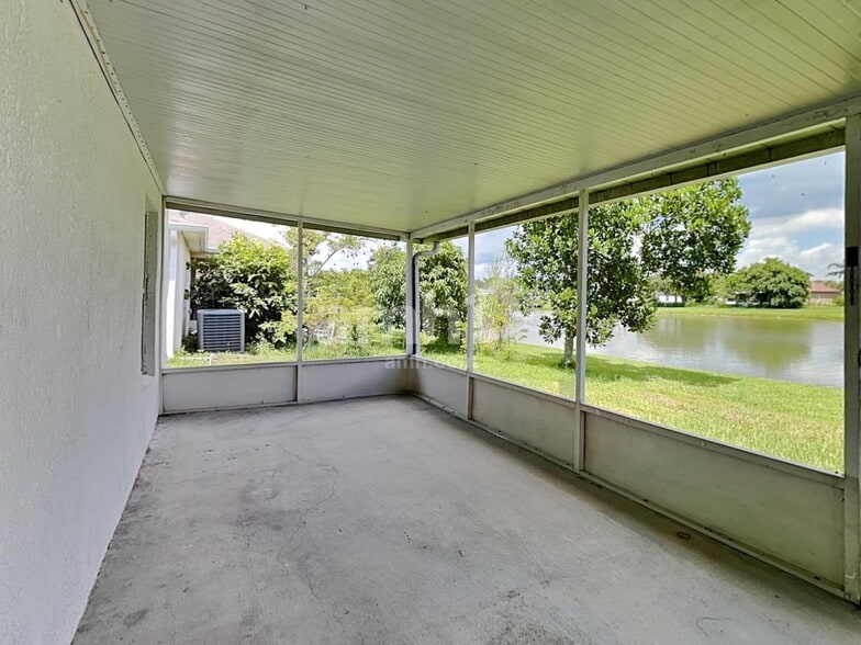 Building Photo - 375 Regal Downs Cir