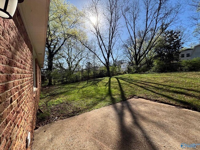 Building Photo - 2803 Hester Ln NW