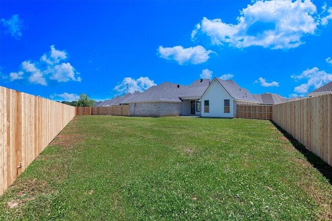 Building Photo - 321 Newport Ln
