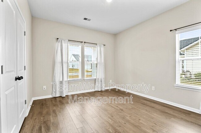 Building Photo - 436 Richfield Wy