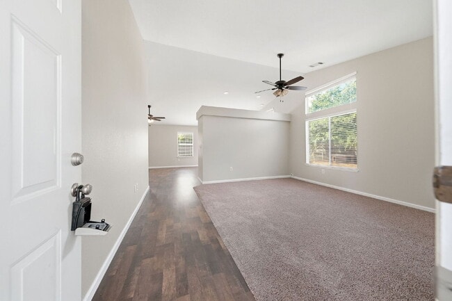 Building Photo - 3 Bedroom Home with RV/Boat Parking, Large Yard & Chicken Coop – Cul-de-Sac Location Near Kids Ki...