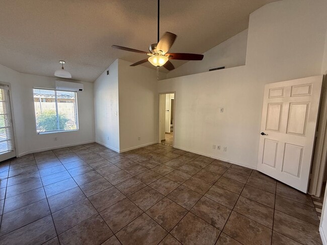 Building Photo - 4 Bedroom Pool Home in Rancho Sereno for Rent!