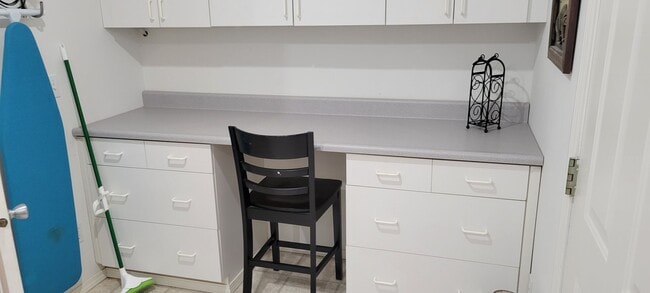 Building Photo - Lake Retreat Waterfront Living | Spacious Home with Views + Utilities Included