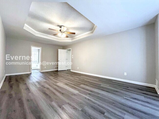 Building Photo - 204 Battle Dr