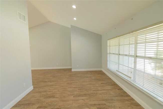 Building Photo - 2505 Buckhorn Run Dr