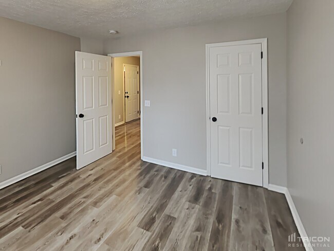 Building Photo - 911 Celeste Ct