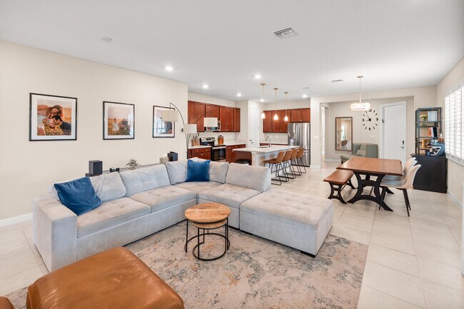 Building Photo - 3263 Dunning Dr