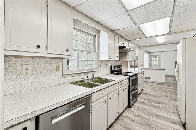 Building Photo - 2373 Wood Creek Ct