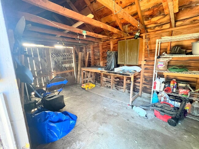 Building Photo - Pets Welcome- Charming 2-Bedroom Home with Fenced Yard in Roosevelt