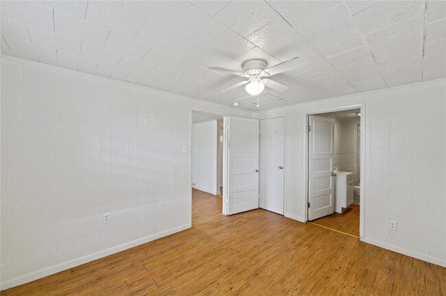 Building Photo - 6201 Park Ave