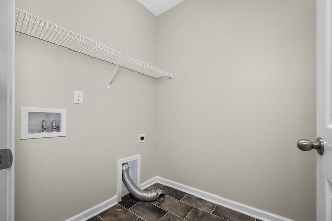 Building Photo - 131 Saddle Horse Ln