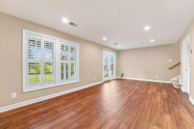 Building Photo - 97 N Savanna Dr